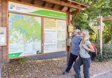 Informationstafel Nationalpark-Eifel, © Eifel-Tourismus GmbH, AR-shapefruit AG Informationstafel Nationalpark-Eifel, © Eifel-Tourismus GmbH, AR-shapefruit AG