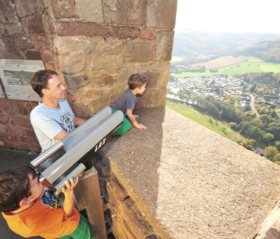 Blick von der Burg Nideggen ins Rurtal, © Rureifel-Tourismus e.V. | Roman Hövel